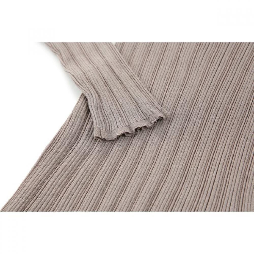 Furina CoTTon PleaTs Round T shirT