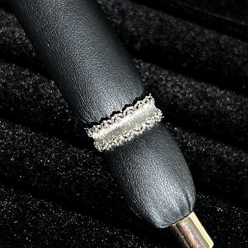 

2026 Retro Simple Brushed Two-color Open Ring, Women s Exquisite Cold and Trendy Niche Temperament Index Finger Ring Resizable