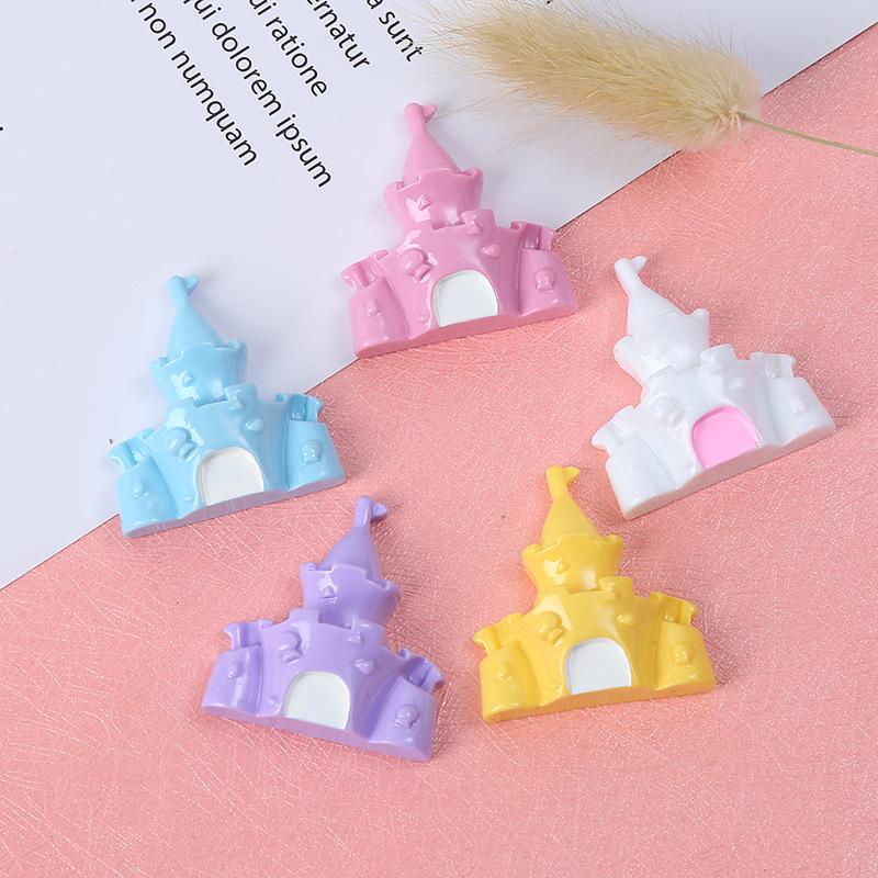 Resin 3D Cartoon Castle Pendant Phone Case Toy Jewelry and Stationery Ornament
