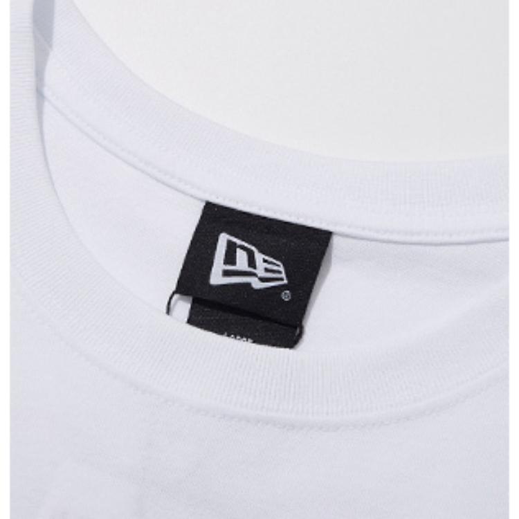 New Era T-shirt Unisex a Maniche Corte Girocollo Ricamata Orso NY New York Yankees MLB SS24 Bianca 14148887