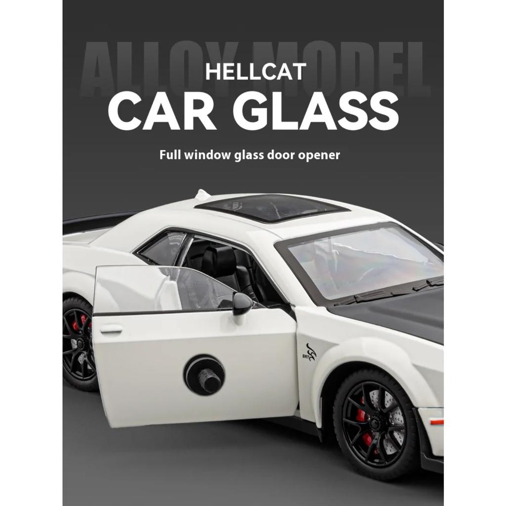 1/24 Dodge Challenger Hellcat Redeye Alloy Diecast Car Model High Simulation Ornament Toy Sound & Light Pull Back Holiday Gifts