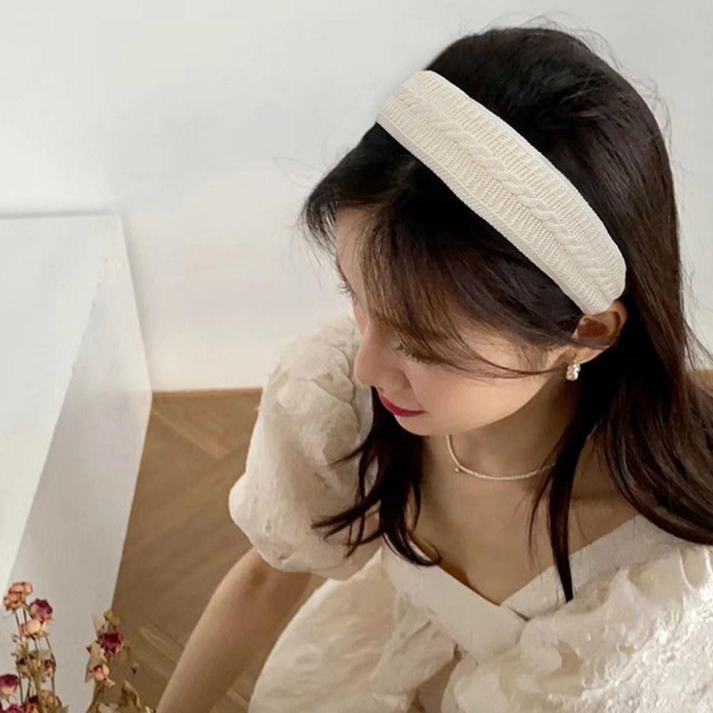 1Pcs French Design Solid Color Hair Bands Wide Edge Elegant Woolen Headband for Women Trendy Retro Knit Hair Hoop