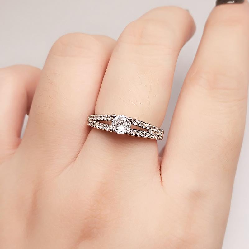 

Four-Claw Round Ring Women S Super Flash Imitation Double-Row Zircon Live Adjustable Ring opening adjustable