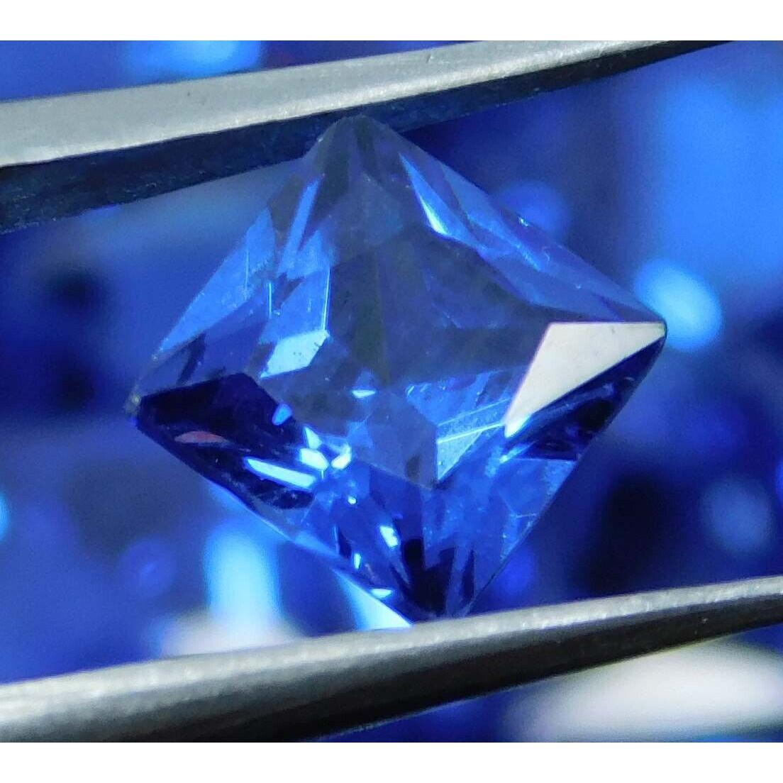 

1.00 Карат 6x6 Натуральні Розсипні Дорогоцінні Камені Сапфір Квадратна Форма Синій СЕРТИФІКОВАНИЙ Лот. Аз-32404 7 mm Each синій