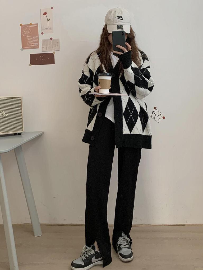 Japanese Academy Diamond Pattern Loose Knit Cardigan - Women's Slimming Color Block Sweater