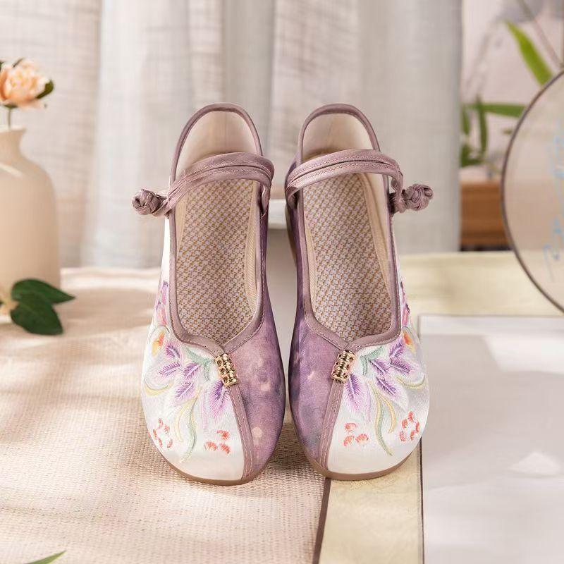Women's New Ethnic Style Block Heel Embroidered Shoes Soft Sole Non Slip Round Toe Buckle Strap Hanfu Shoes Cheongsam Shoes