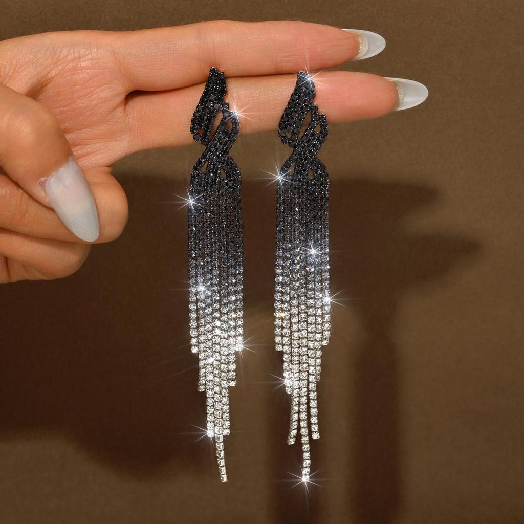 Hot Fashion Gradient Long Tassel Earrings for Brides and Parties