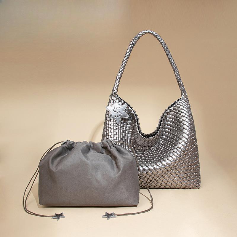 Large-capacity Mother Tote Bag Hand-woven Bag Commuting Armpit Shoulder Bag Simple Fashion Handbag