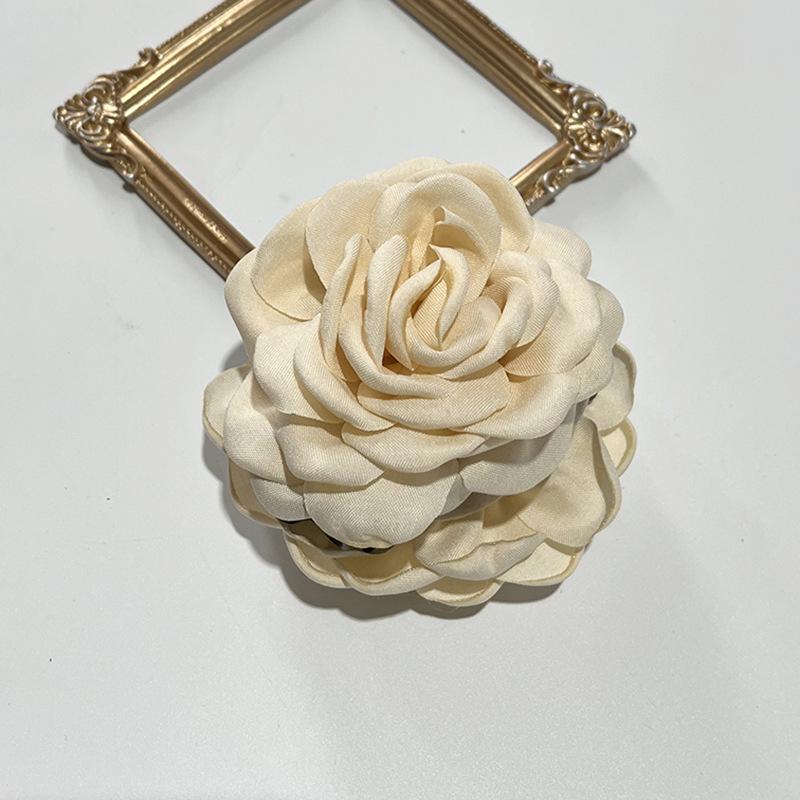 

French Style Fabric Rose Flower Hair Claw Clips, Elegant Hair Barrettes Hairpins Headwear Hair Accessories Gift for Women Girls бежевий