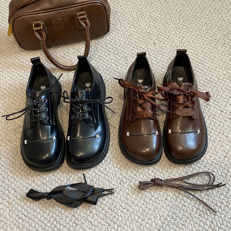 Black British Style Low Thick Heel Small Leather Shoes Women's 2025 New Autumn Versatile Skirt Soft Sole Retro Single Shoes