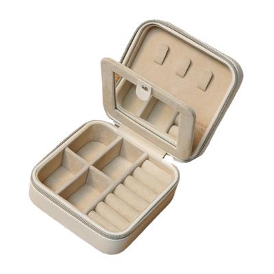 Travel Jewelry Case With Plush Interior And PU Exterior For Accessories Storage Box For Necklaces Earrings Rings