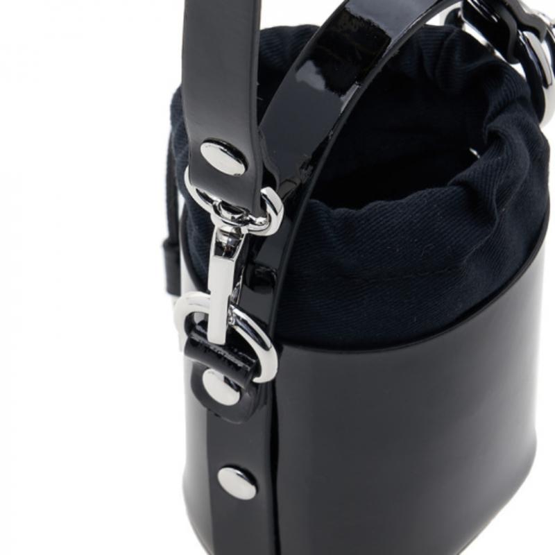 Vivienne WeStwood Damen S Glänzende Eimer Tasche Mini 5202006cu L001o N403