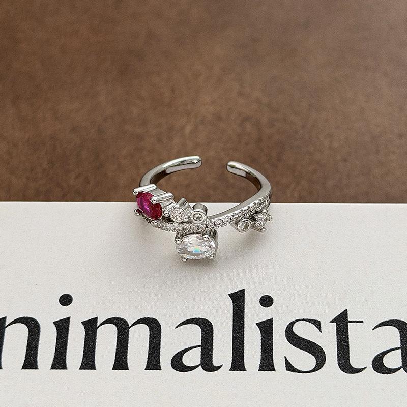 Light Luxury Sweet Cool Wind Red Zircon Moon Four-Leaf Clover Diamond Zir*****Pen Ring Super Fairy Stacked Wearing Niche Ring