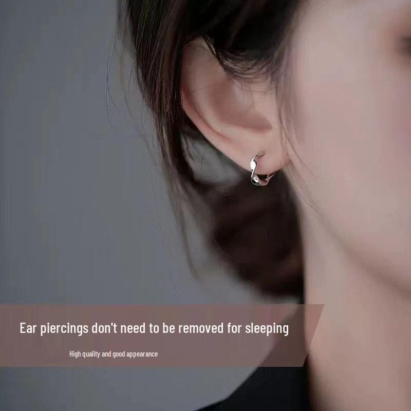 2025 Trendy Mobius Women’s Versatile Hoop Earrings - INS Simple High-End Ear Cuffs