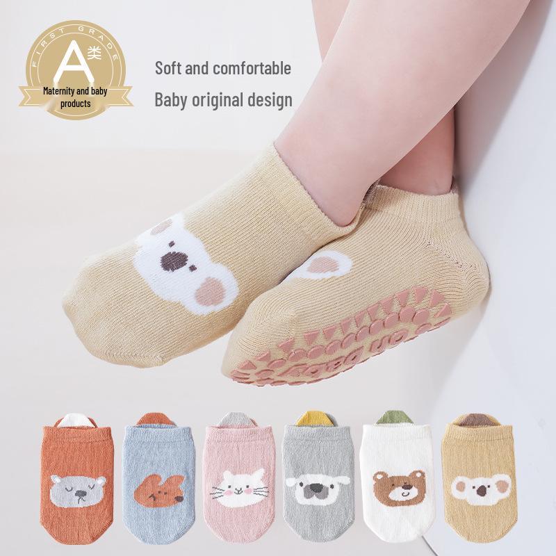 Baby Cartoon Animal Non-Slip Floor Socks with Big Heel Dot Glue for Newborns and Children