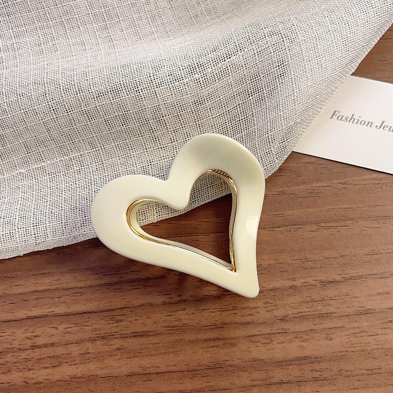 1pc Cute Heart Shaped Hair Claw Clips Colorful Acrylic with Gold Accents Multiple Pretty Hues Perfect for Sweet Y2K Hairstyles