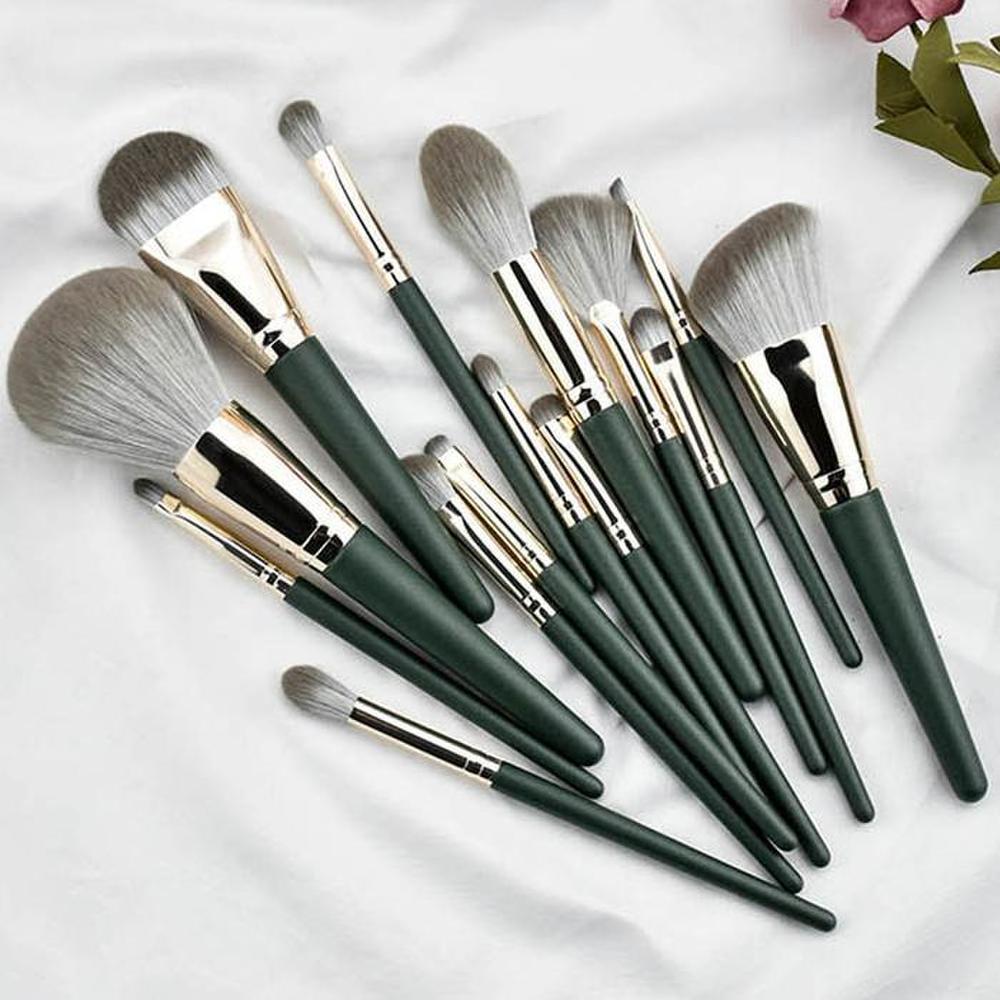 

Makeup Brush Set 14 Pieces Makeup Brushes with Pouch
