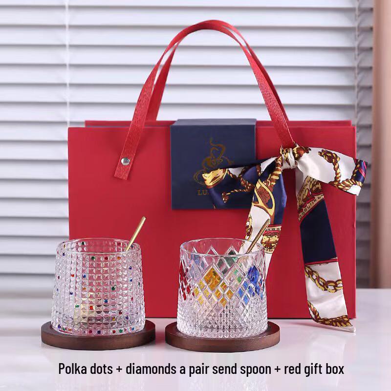 AIQIYIXUAN WA Painted Rotating Glass Cup Set