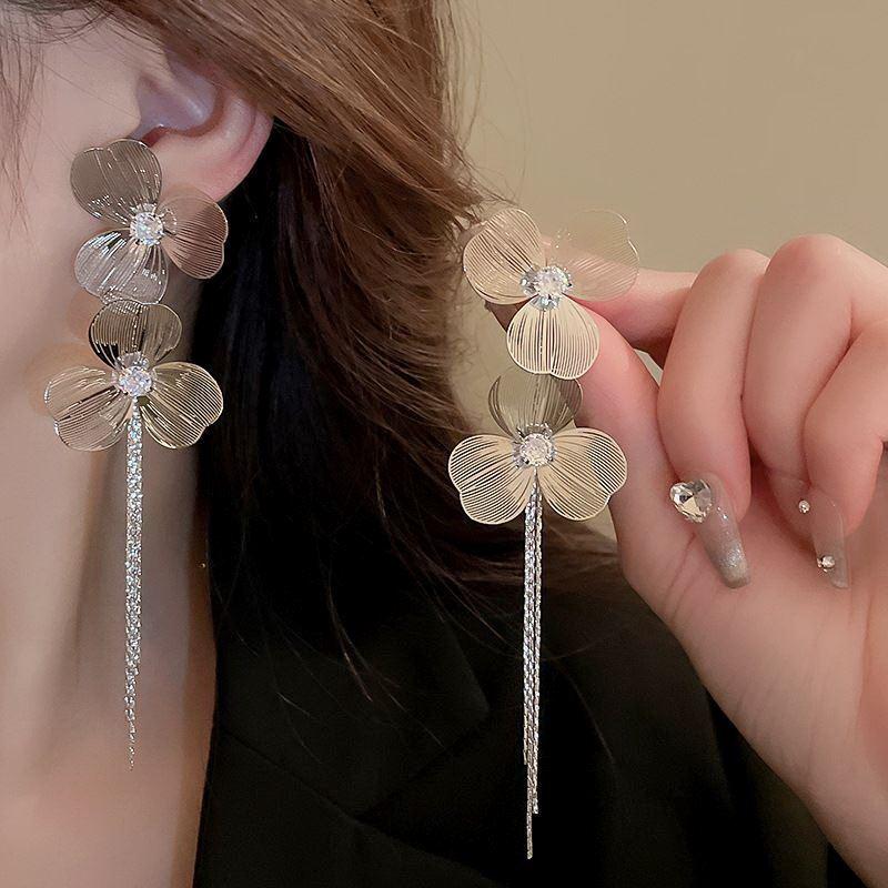 Trendy Exaggerated Zircon Metal Flower Tassel Long Drop Earrings For Women Design Party Jewelry Gift