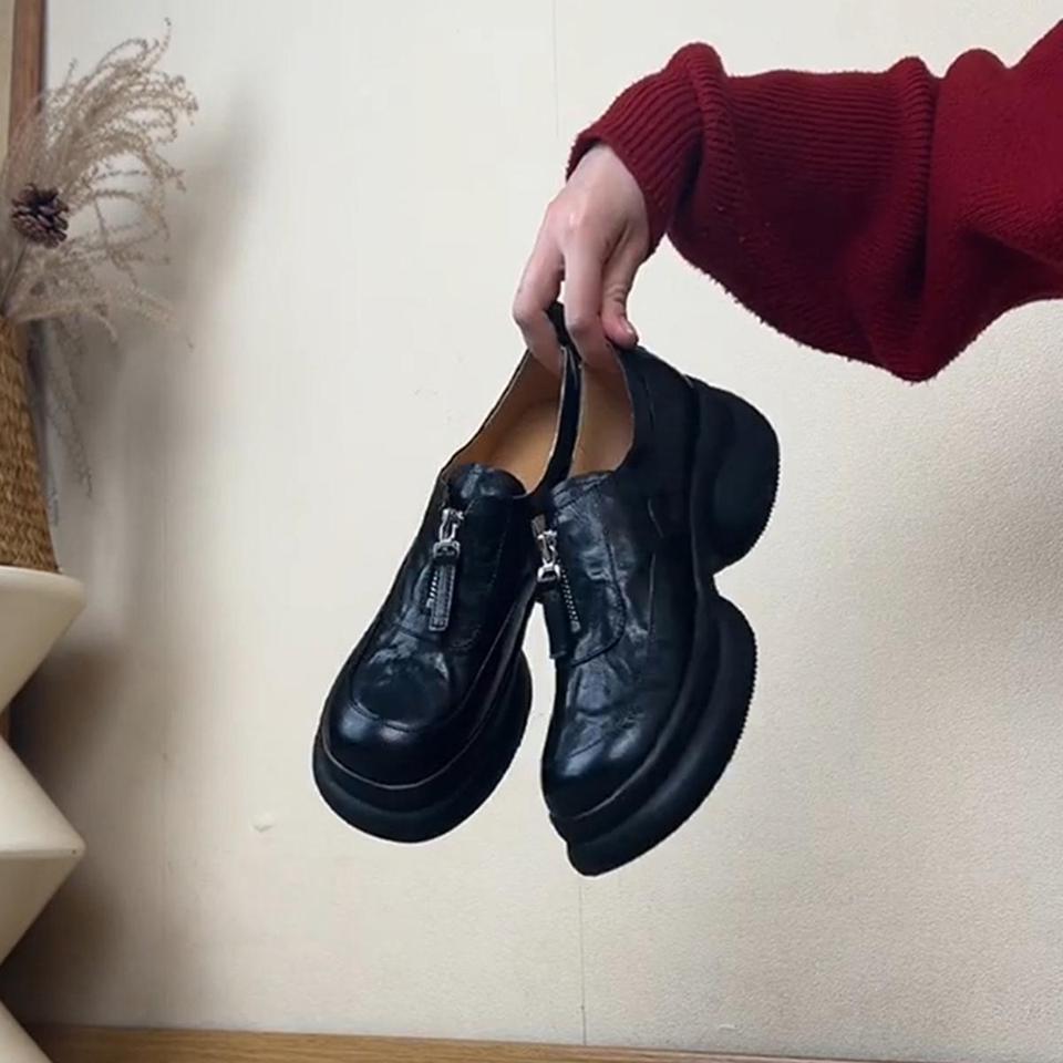 thick-soled muffins and small loafers, women's belt buckle single shoes, one pedal, new retro style round head small leather shoes