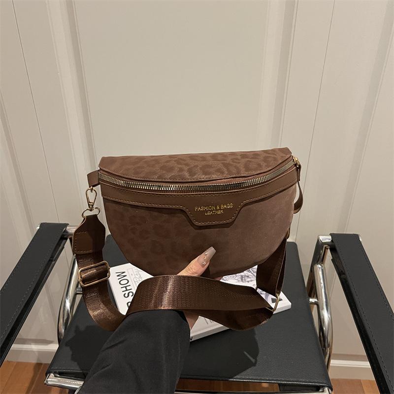 A High-end Leopard Print Fashionable, Casual, Simple and Niche Chest Bag and Waist Bag