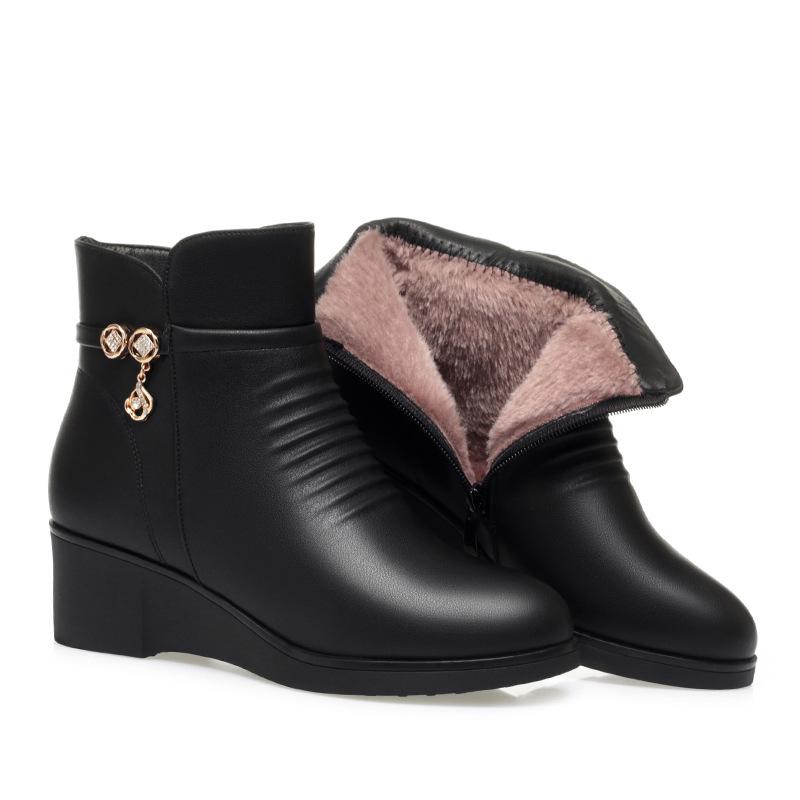 Wedges Heel Women Boots 2024 Winter Thick Plush Lined Soft Leather Women Snow Boots Large Size Women Winter Shoes