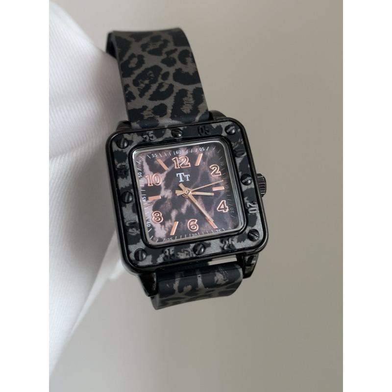 Niche high-end white women s watch leopard print expensive design tortoiseshell retro simple quartz watch