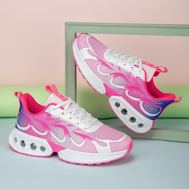 Outdoor new breathable mesh sports shoes women's casual shoes students lightweight travel running shoes