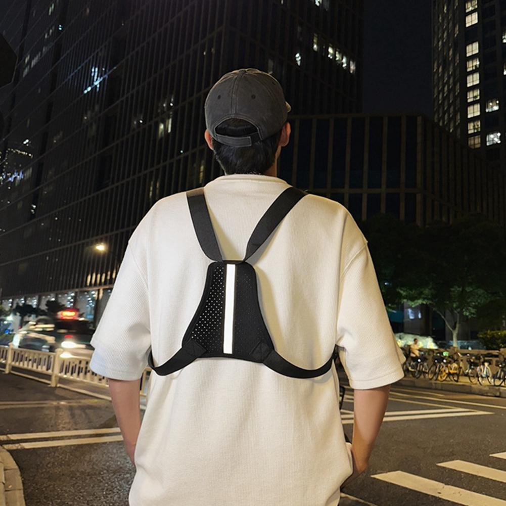 Sports Chest Bag Lightweight Front Chest Pack Water Resistant Outdoor Hiking Bag with Reflective Strip for Cycling Hiking