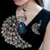 UILZ Exquisite Designer Peacock Zircon Brooch For Women Swan Shiny Crystal Lapel Pin Luxury Clothing Jewelry Accessories