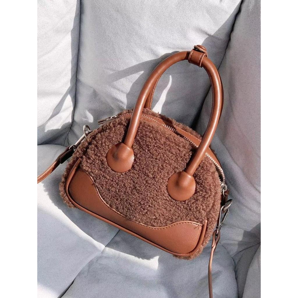IELGY Autumn Winter Handbag High-Value Ladies Fashion Plush Messenger Bag