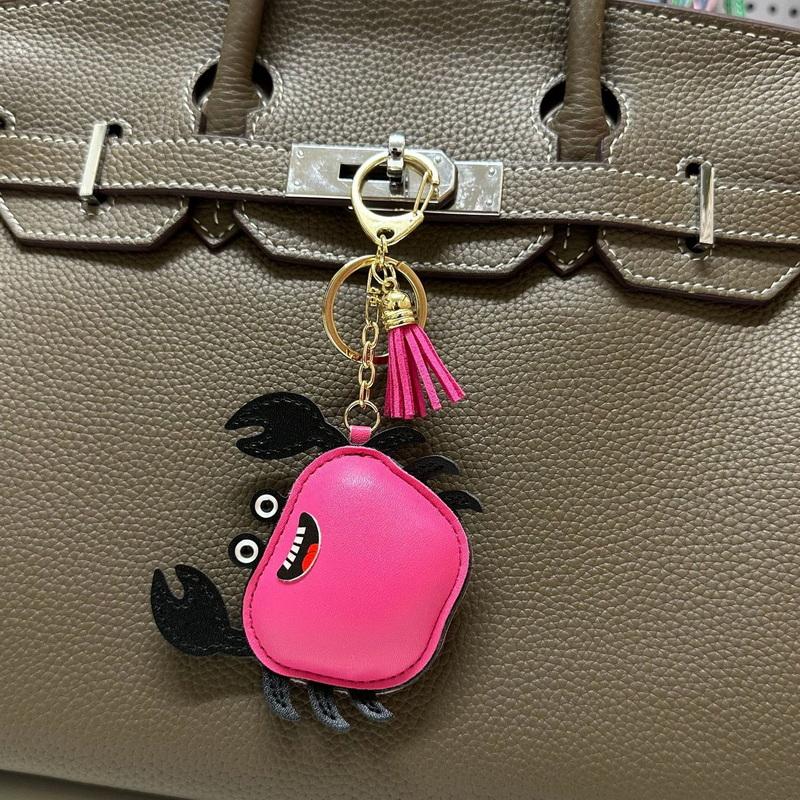 1 Pcs Simple And Fashionable Leather Crab Car Keychain Bag Creative Headphone Bag Pendant Accessories