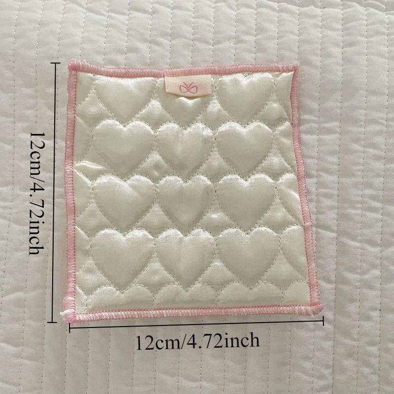 

Korean Ins Style Heart Shaped Quilted Satin Cotton Coaster with Dopamine Color Square Insulation Pad 12x12cm белый