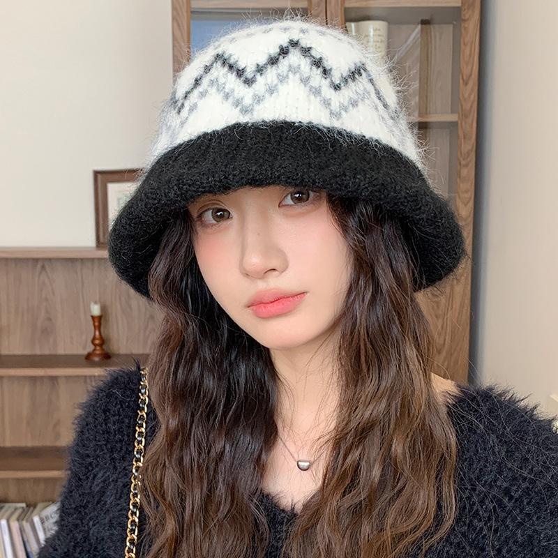 

1pc Winter Warm Knitted Bucket Hat,Small Head Circumference,Colorblock Casual Flattering Skull Hat for Women,AutumnWinter Outfit One Size