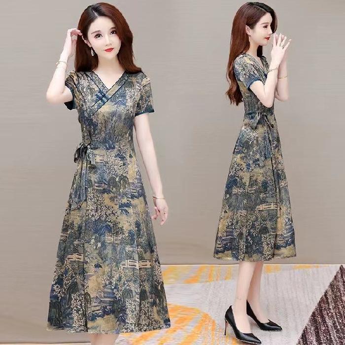 

New straps, luxury mother temperament, foreign floral improved cheongsam skirt M