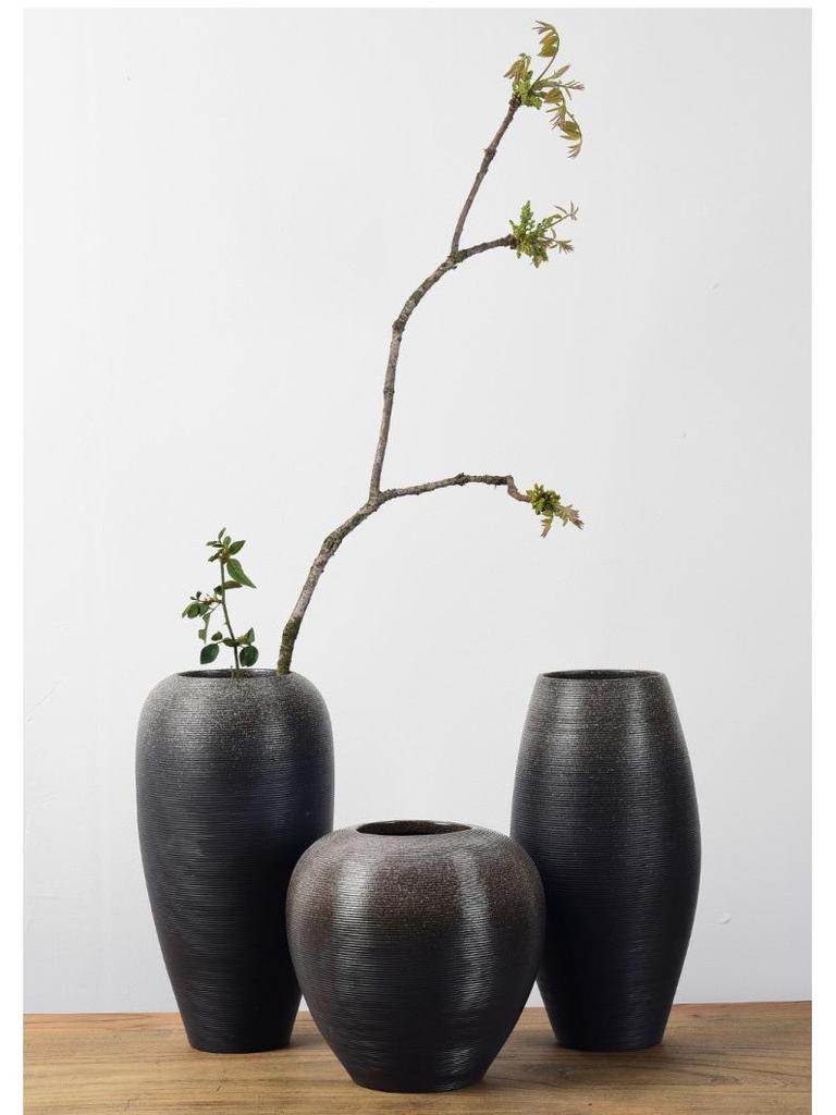 Handmade Modern Minimalist Ceramic Vase for Creative Flower Arrangements