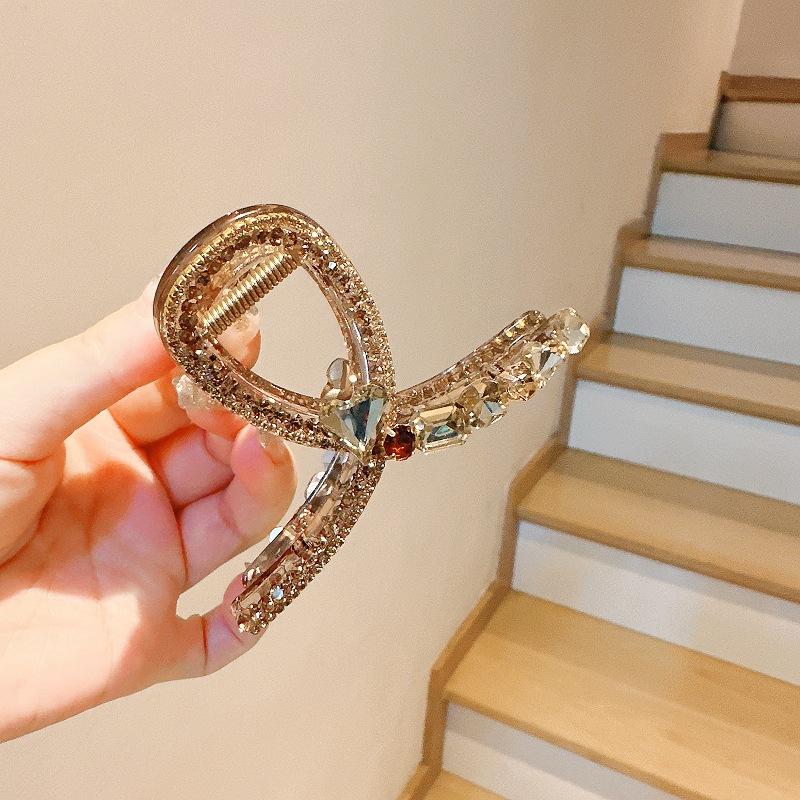 

Роскошная заколка-краб для волос из хрусталя цвета шампанского, зажим-акула для прически перевернутый пучок , модная и сдержанно роскошная заколка