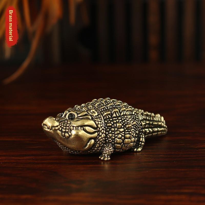 Statue d'animal Crocodile Lézard en Bronze Antique Rétro Cuivre Alligator Figure Feng Shui Maison Affaires Bureau Décorations Artisanat