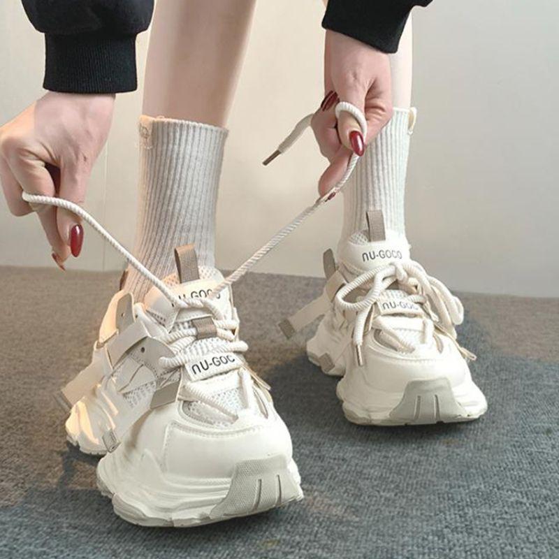 

Кроссовки папины кроссовки женские ноги маленькие и универсальные, маленькая толстая подошва увеличивает рост, жареные уличные повседневные туфли 40 бежевый