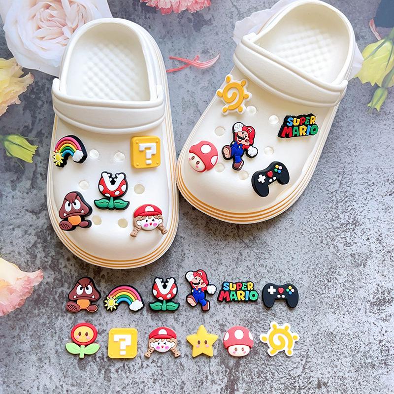 Cartoon Shoe Charms: DIY PVC Buckles for Crocs, Sandals, and Beach Shoes.