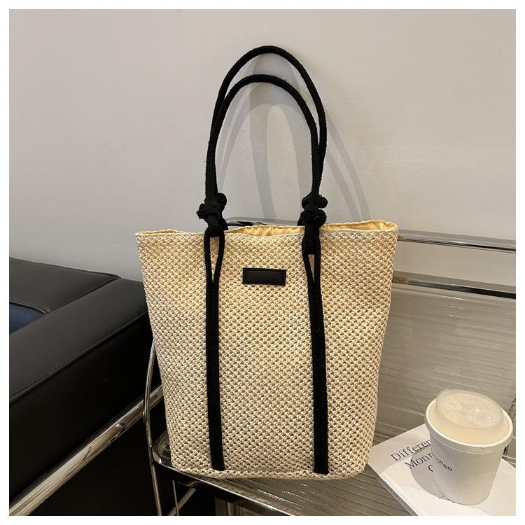 

Соломенная сумка женская большая вместимость 2024 летняя новая универсальная сумка через плечо для отдыха на море пляжная сумка-тоут для поездок на работу белый