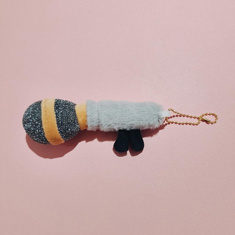 1 Pièce Microphone Métal Simulé Jouets en Peluche Porte-Clés Drôle Poupée en Peluche Porte-Clés Cadeaux Pendentif de Sac Mignon Accessoires de Cartable