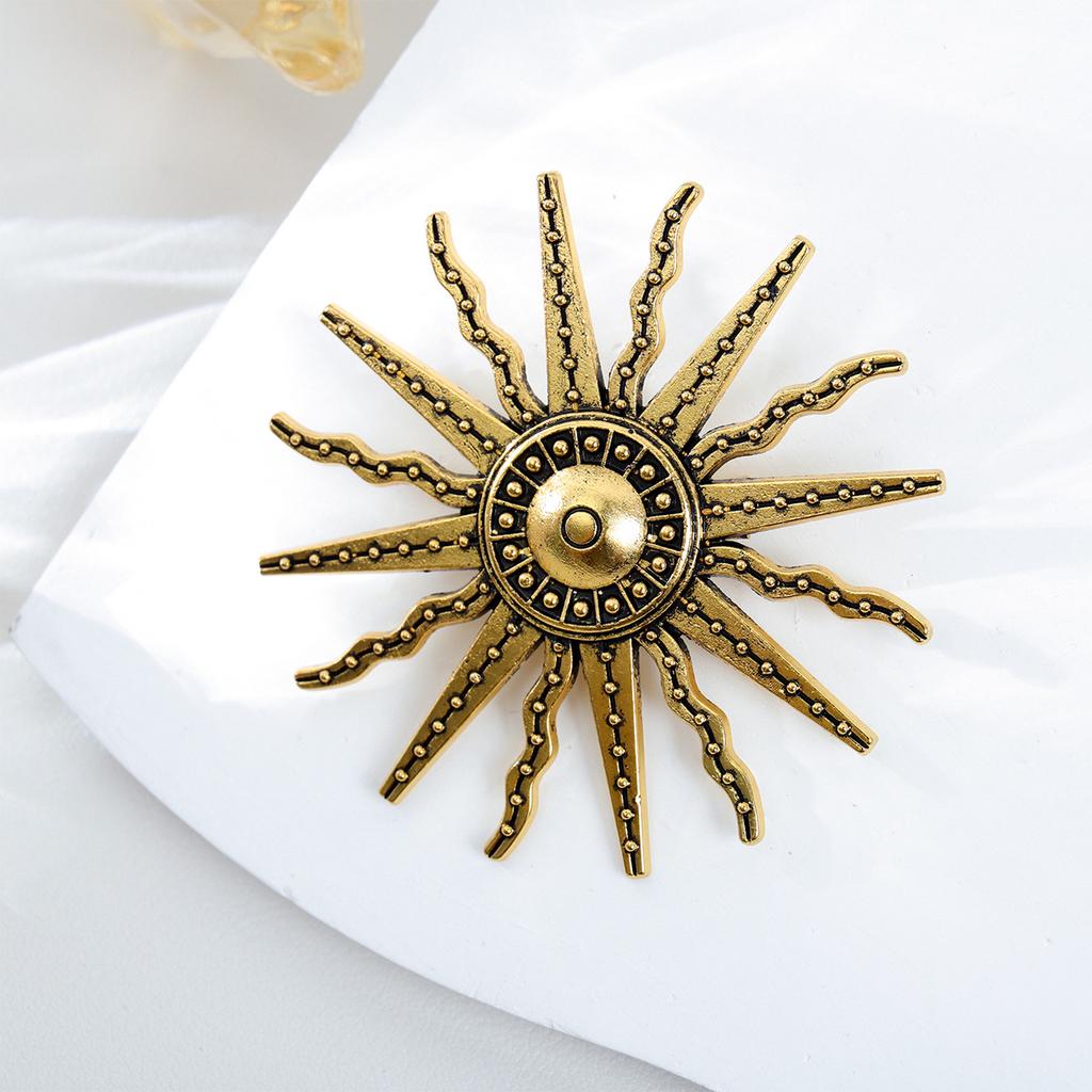 New Fashion Alloy Brooch Sun Star Design Lapel Pins Coat Suit Badge Safety Pin for Women Vintage Jewelry Accessory Gifts