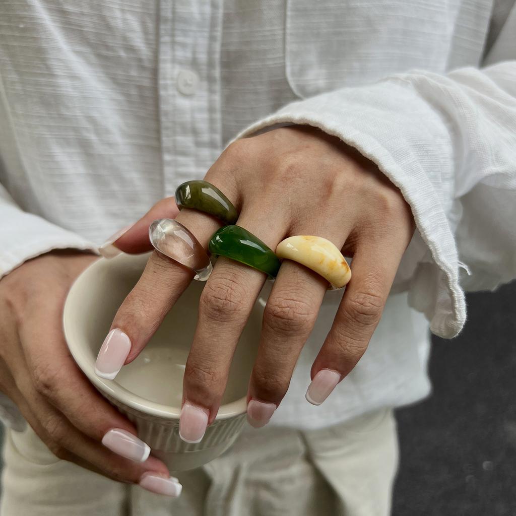 SHIXIN 4 Styles Bohemian Smooth Surface Acrylic Resin Ring for Women Vintage Elegant Irregular Finger Rings New Trendy Jewelry