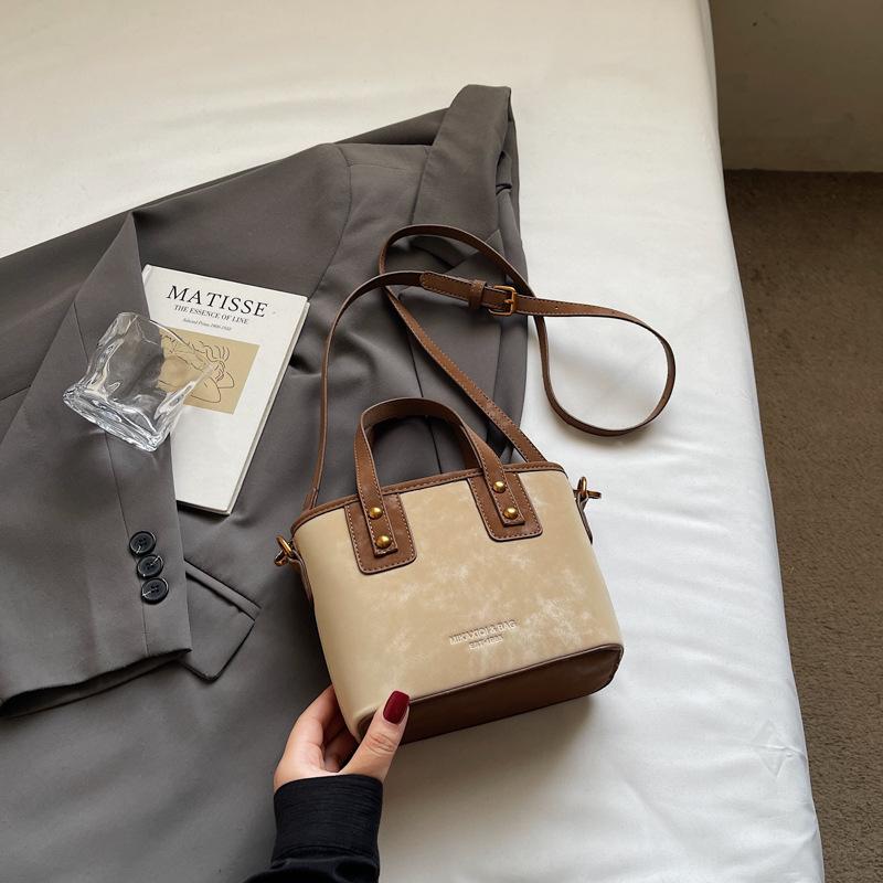 Texture Splicing Handbag Versatile Bucket Bag Women's Autumn and Winter New Fashion Shoulder Bag Commuter Messenger Bag