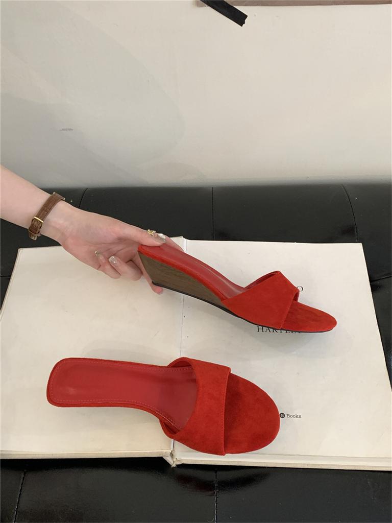 2025 Summer New Fashionable Versatile Niche Design Sense Retro Wedge Heel Sandals Square Head Open Toe High Heel Cool Slippers