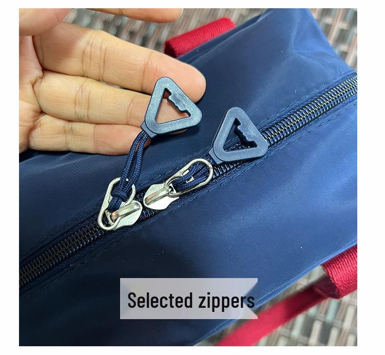 Niche Korean Colorblock Water-Repellent Tote: Versatile Women's Lunch, Work & Mommy Bag