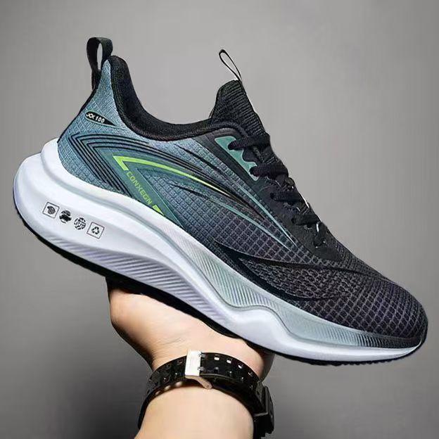 Scarpe da corsa ultraleggere nuove di primavera e autunno, scarpe sportive, traspiranti con suola morbida ammortizzante per studenti, scarpe da corsa leggere da uomo