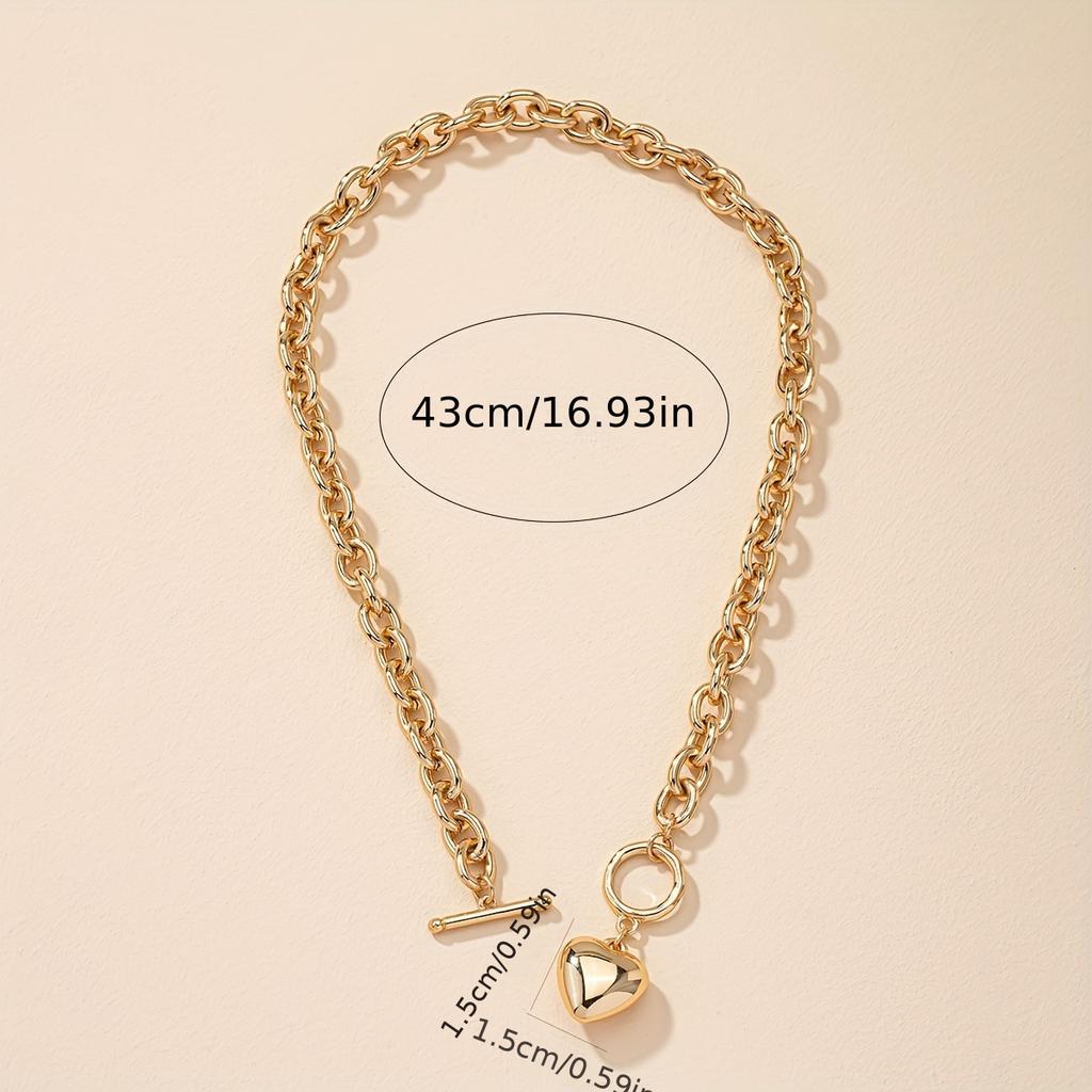 A golden yellow buckle heart-shaped pendant, metal chain necklace, Japanese and Korean fashion, simple personality