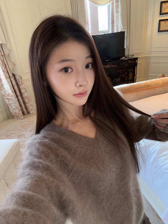2026 A/W Fluffy Soufflé Cashmere-Silk Wool Brushed Knit Sweater